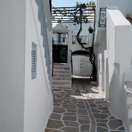 Hébergement de vacances Parikia House