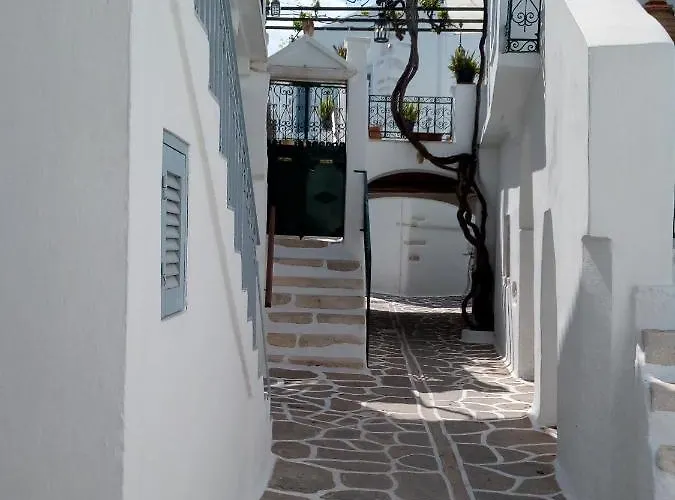 Сasa de vacaciones Parikia House