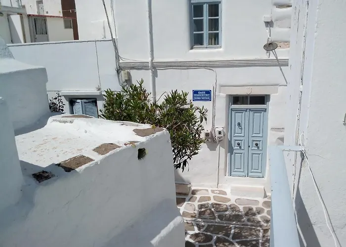 Parikia House Dom wakacyjny *